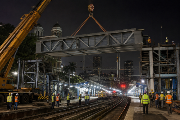 Western Railway To Launch New FOB Girders At Marine Lines; Overnight Block To Impact Churchgate Local Services